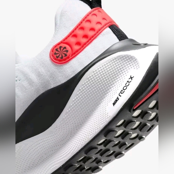 Nike ReactX Infinity Run 4 'White Light Crimson DR2665-100 Women's Shoes New - Picture 4 of 15